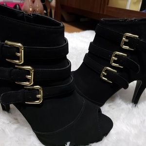 Dollhouse black booties